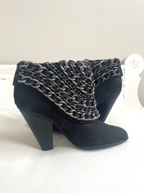 ZARA WOMEN BLACK SUEDE LEATHER SLIP ON ANKLE BOOTS SILVER CHSIN LINK CUFFS